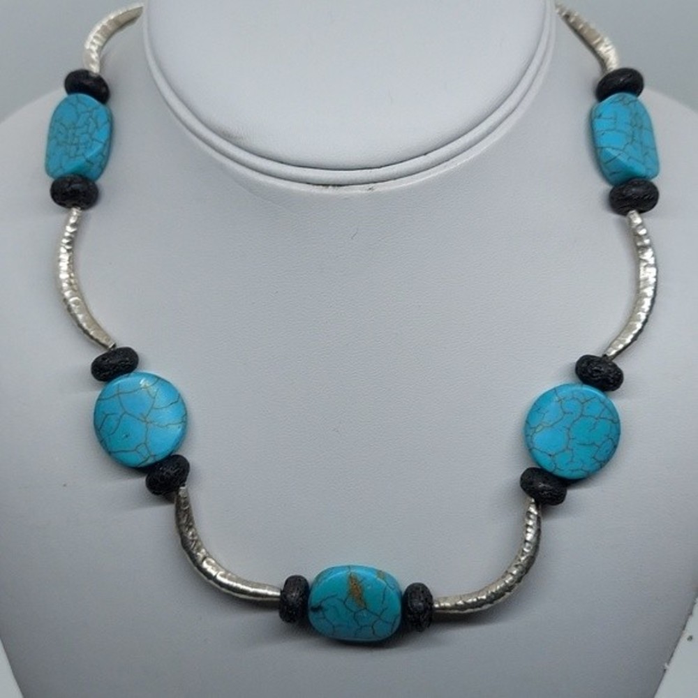 Turquoise‎ and black stone necklace